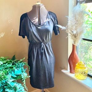 *DONATED* Lace Pockets T Shirt Dress Elastic